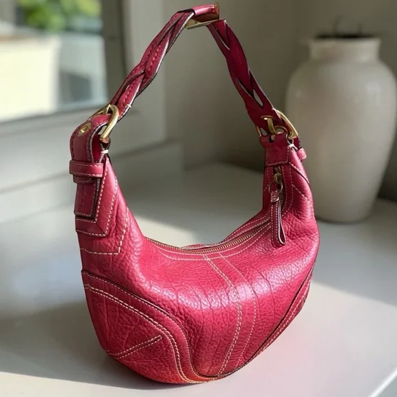 2006 Coach Soho Dylan Braided Strap in Bright Pink - Picture 1 of 17